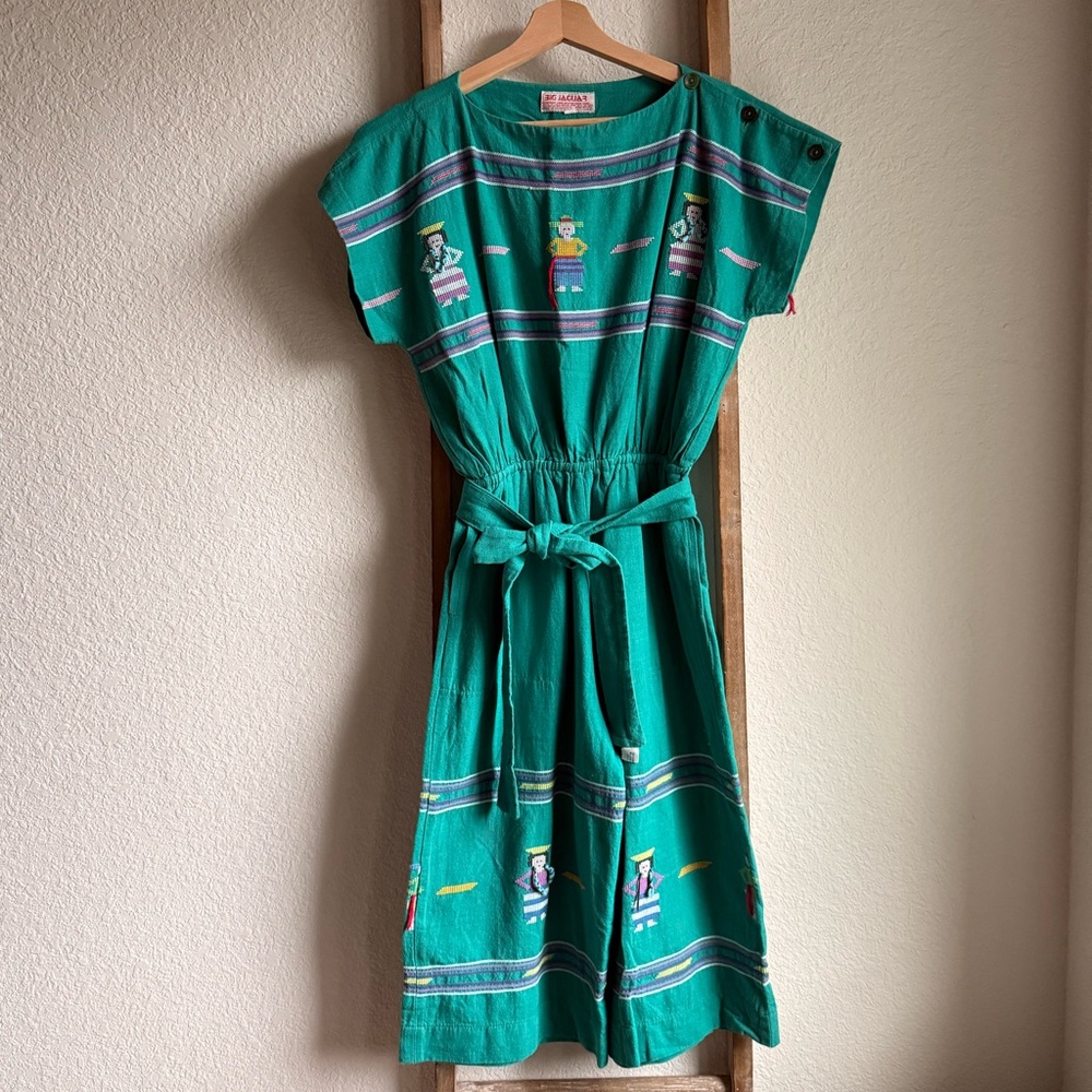 Big Jaguar Vintage ‘70’s Guatemalan People Embroidered Jumpsuit Sz: Small